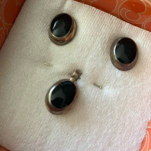 Vintage MM-34 TALLERES DE LOS BALLESTEROS TAXCO 925 Onyx Earrings